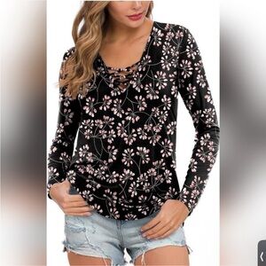 New, Women’s Feiersi Boutique Top.  Size S/M.